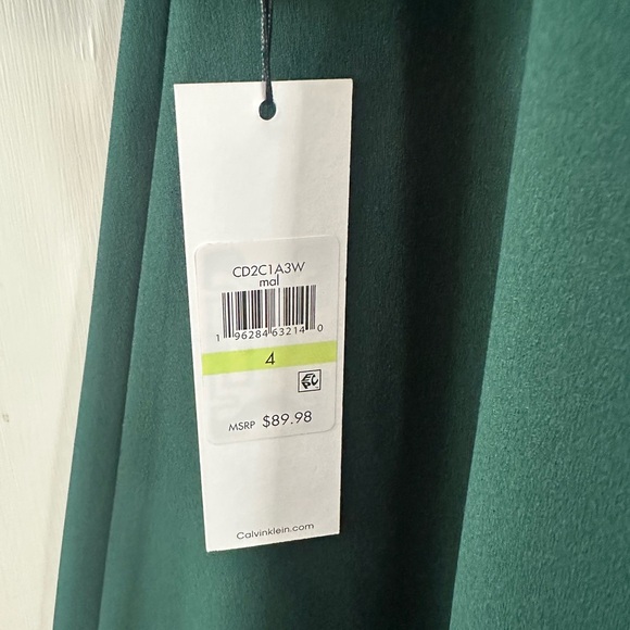 Calvin Klein Green Smocked A-line Dress with Long Bishop Sleeves - Picture 4 of 5